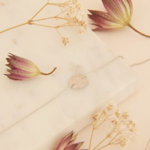 Laoree-bijoux-fantaisie-bracelet-Lizzie-laiton-palladié-gris
